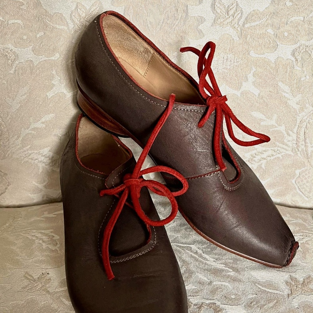 John Fluevog Waterloo (Brown) – Leather Loafers with Red Trim – Size 6
